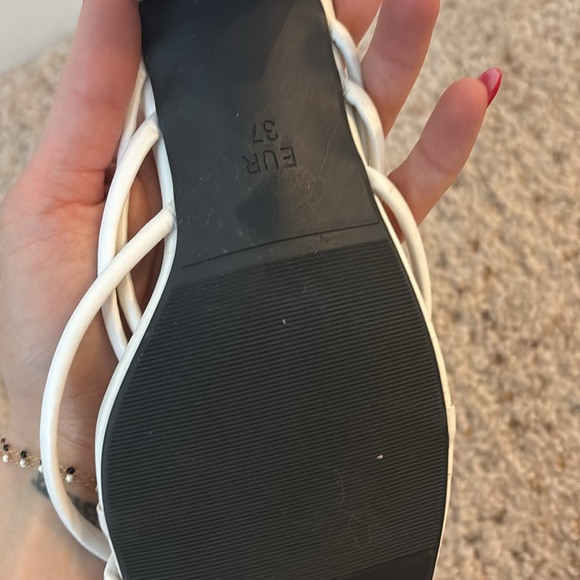 Elegant White Strappy Women's Heels - Picture 2 of 5